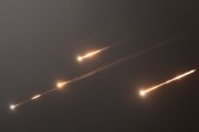 紫微算命伊朗以导弹齐射回应以色列的大规模袭击